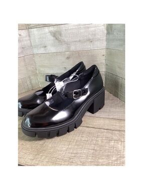 Old navy Black Chunky Mary Jane Heels - Classic Platform Style